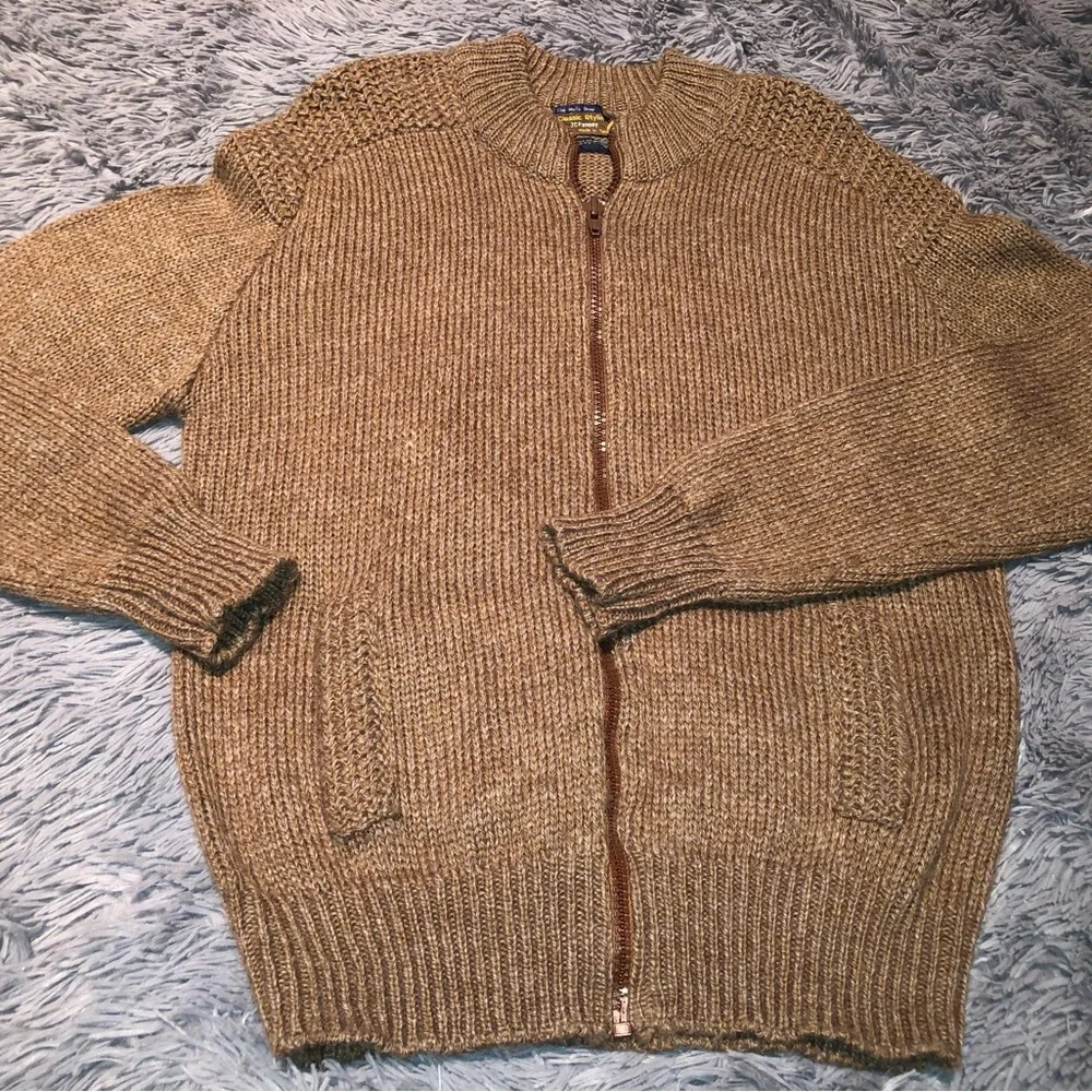 Vintage 70s-80s Chunky Cable Knit Full-Zip Brown Grandpa Sweater (w-pockets)